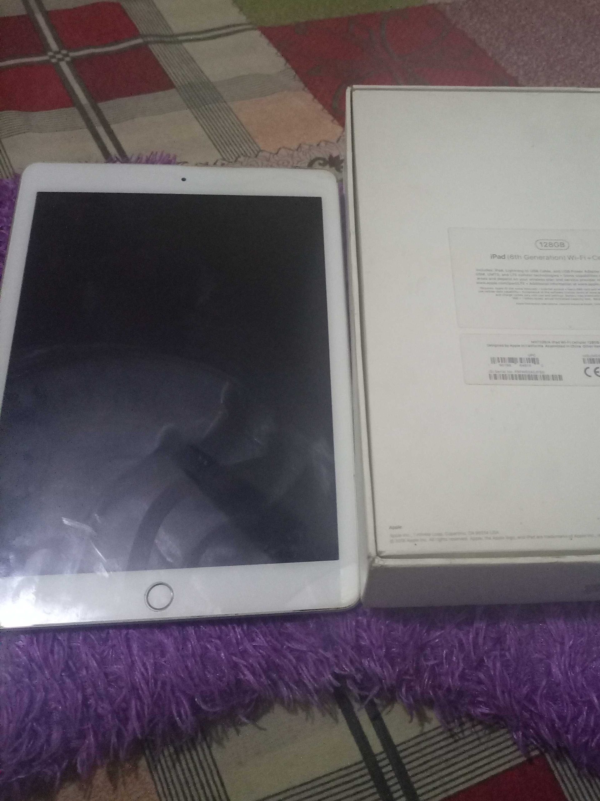 Ipad 6th generation 128gb pta approved by Boom Spank