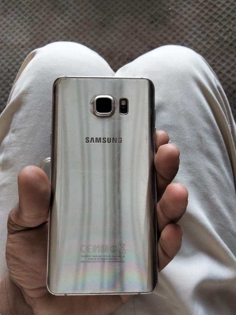 Samsung galaxy note 5 4gb ram and 32+memory by Muhammad Subahsadiq