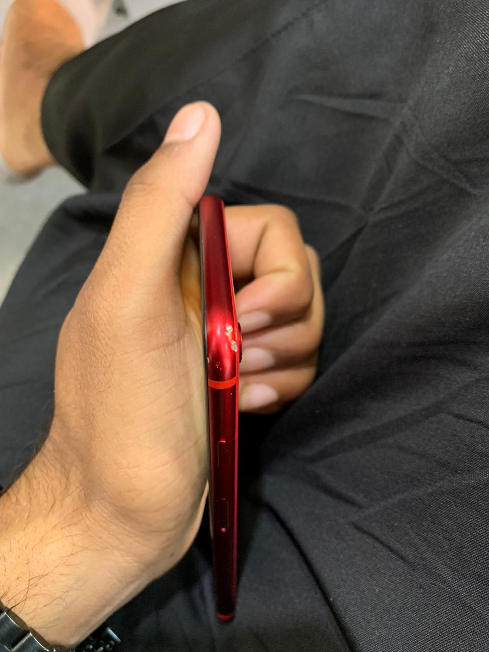 iPhone SE 2020 Waterpack by Shabeer Shah