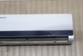 Kenwood 1 Ton AC non inverter with original remote and pipe in running by shahzad Butt