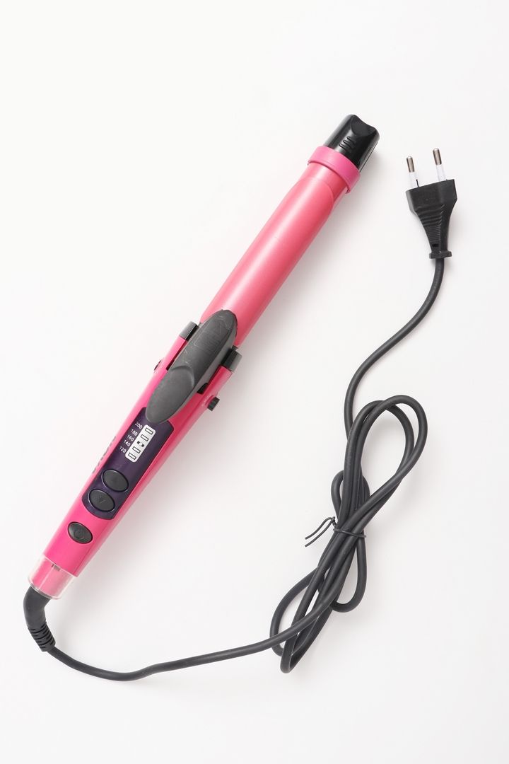 Hair straightener by Barkat Ali