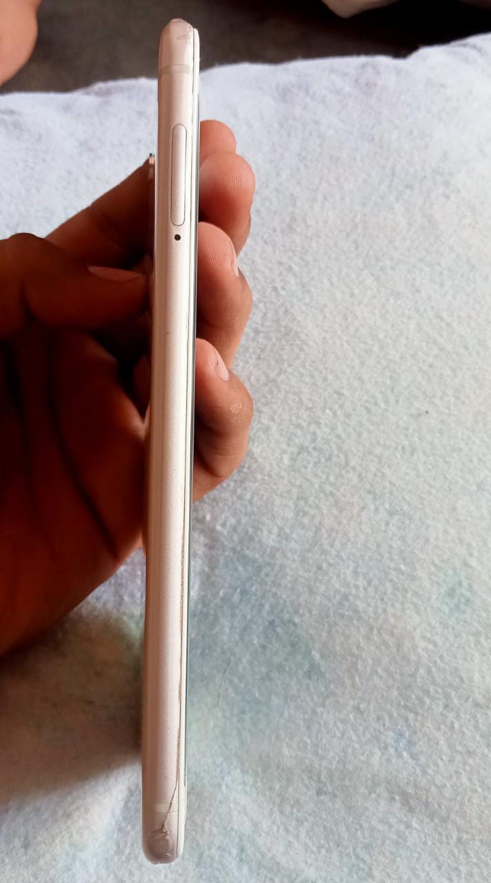 Vivo x7plus 6GB 128gb by Rauf Shafi