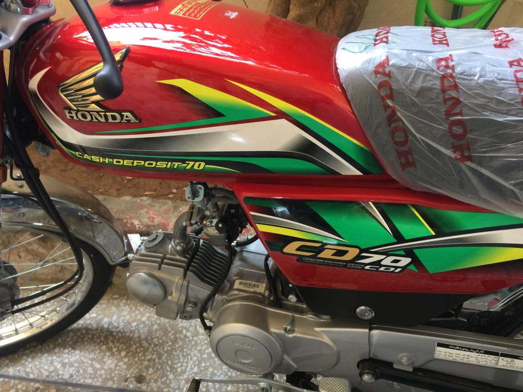Honda CD 70 by Adeel Shakeel