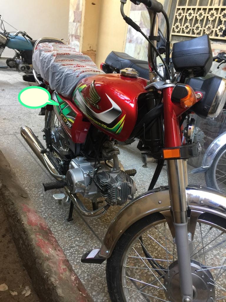 Honda CD 70 by Adeel Shakeel