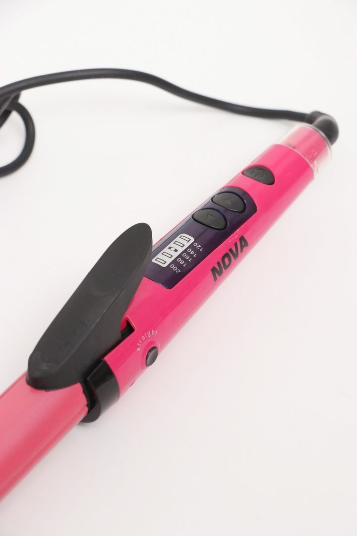 Hair straightener by Barkat Ali
