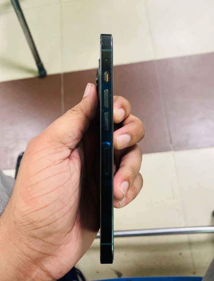 Iphone 13 pro by Najam Gujjar