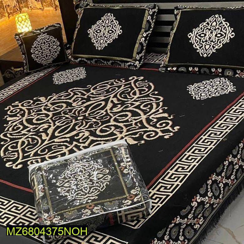 Velvet Bed sheet set by Naseem Malik