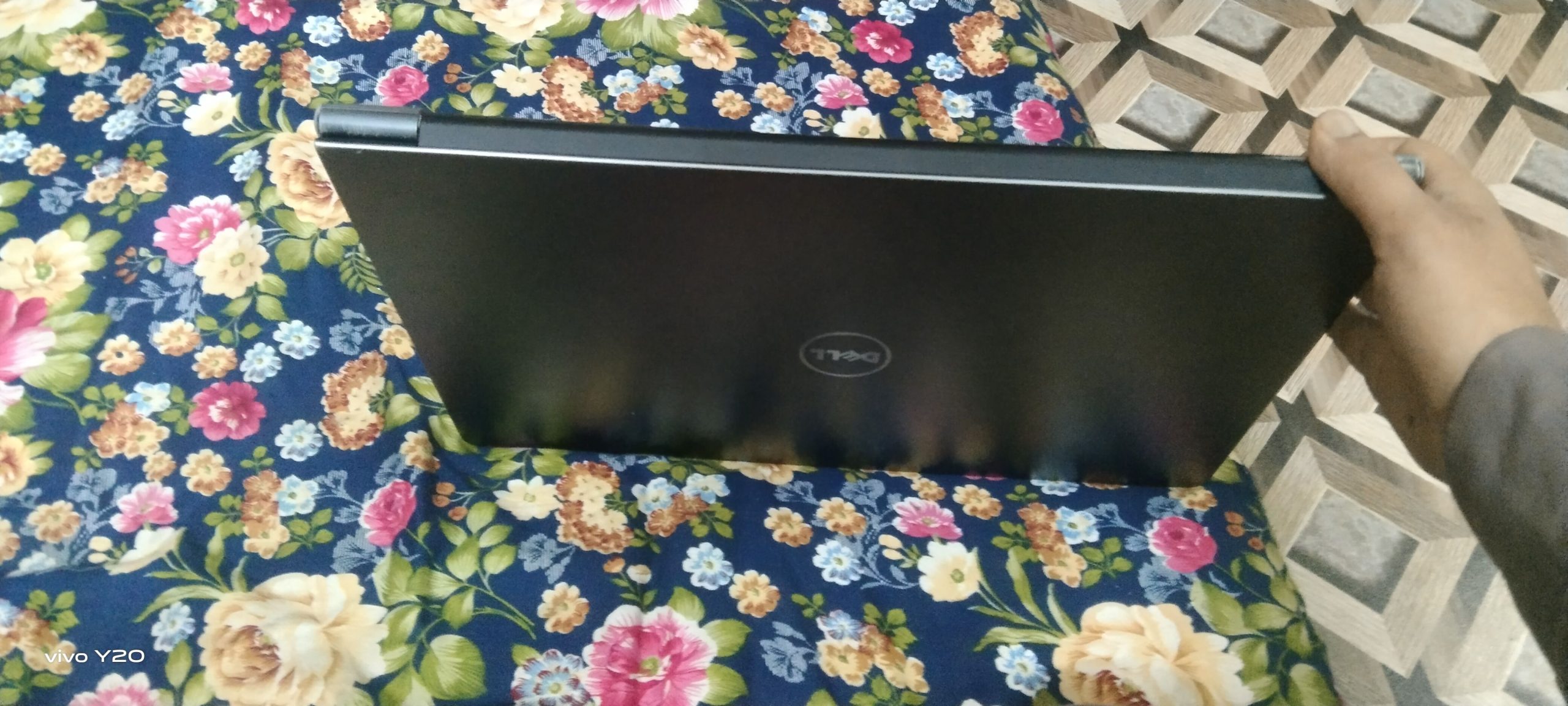 Dell Vostoro Series by Tayyab Xhk