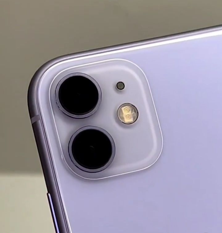 Iphone 11 by Najam Gujjar