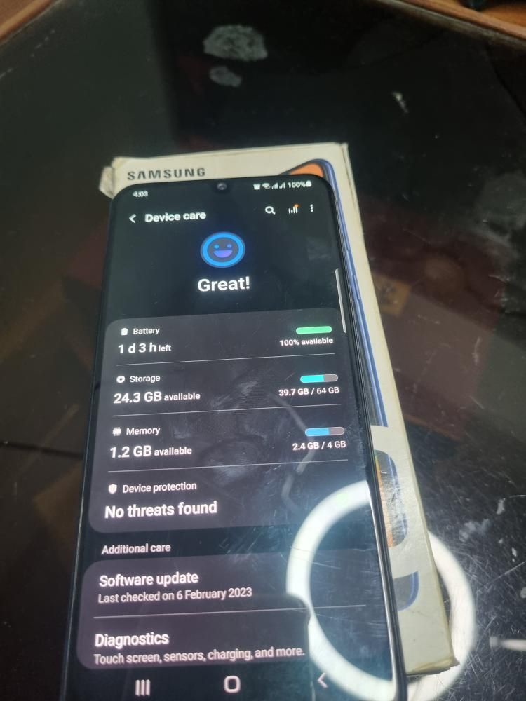 Samsung a30 4gb 64ram by Haris Ansar