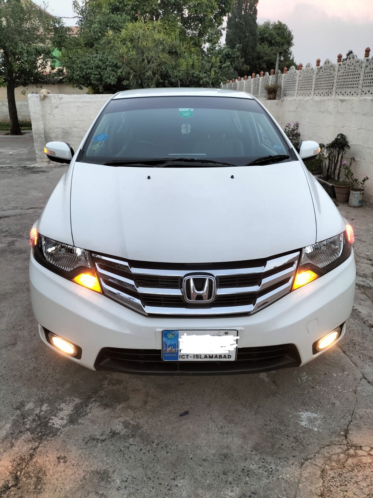 Honda City 1.3 manual Islamabad number full genuine condition by Faizan Abbasi