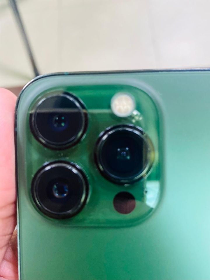 Iphone 13 pro by Najam Gujjar