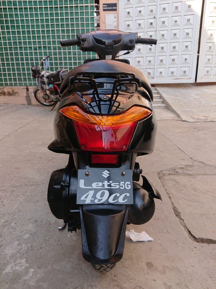 New Suzuki scoty 49cc by Adeel jutt Adeel jutt