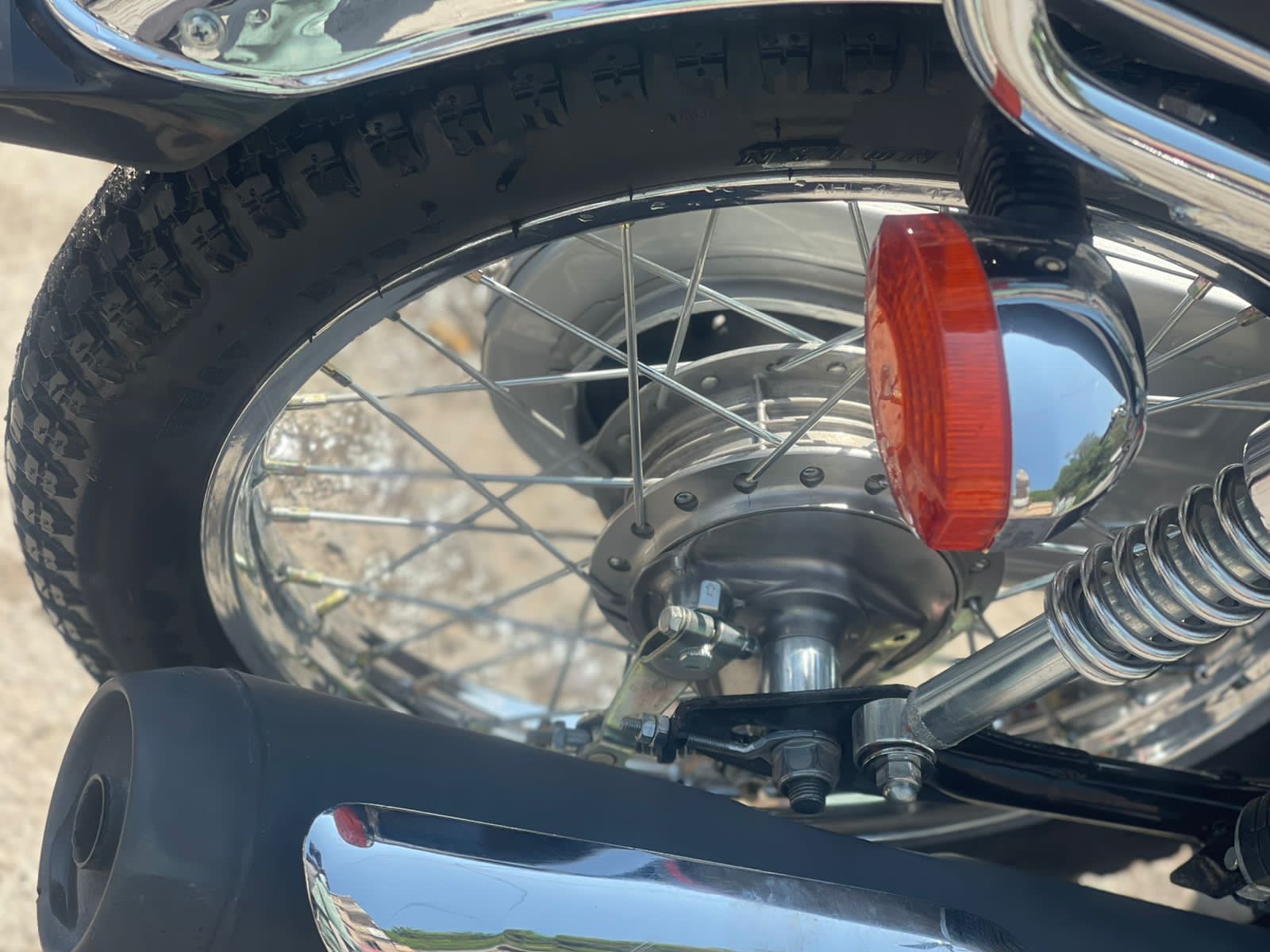 Aoa 2022 model hn last month ma ly hn 7500 chala huo hn jis na lana hn by Zeeshan abbasi