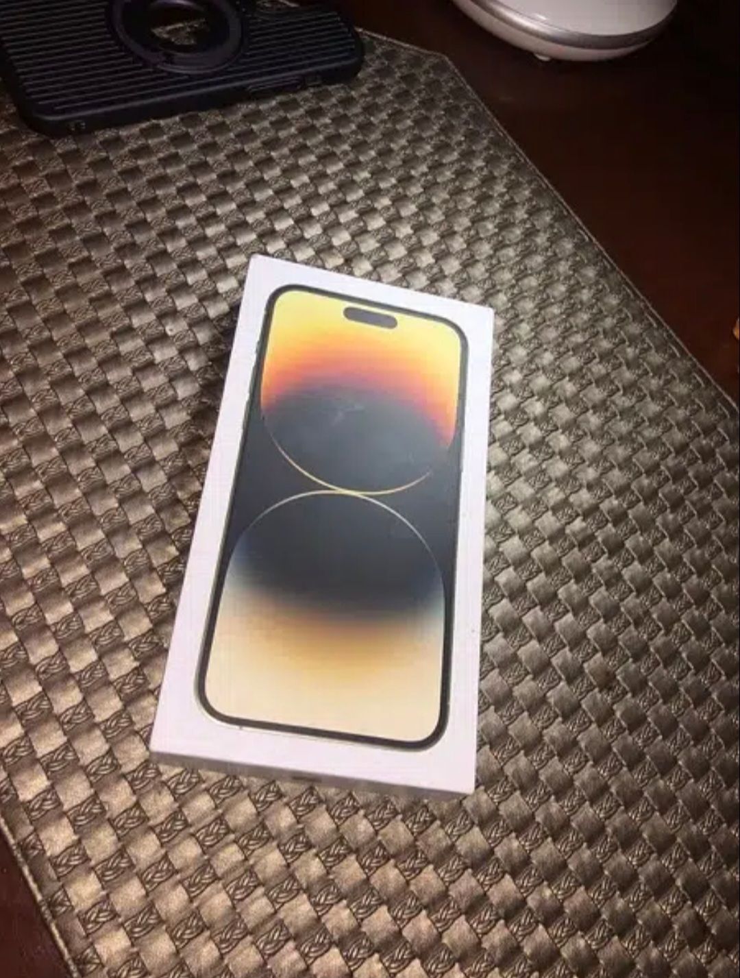 iPhone 14 Pro Max Golden by UOL F19