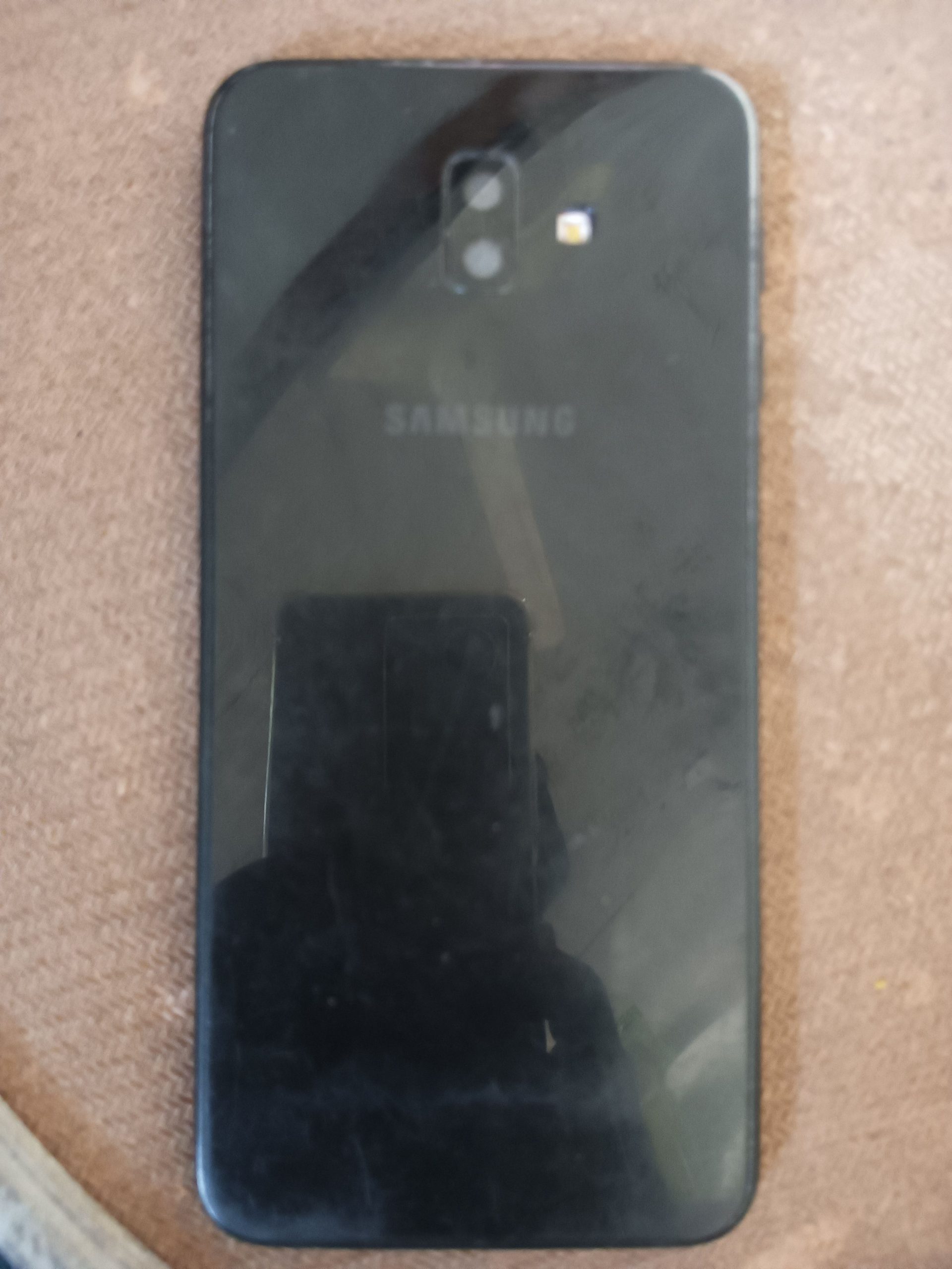 Samsung Galaxy J6 plus 3/32 by WALEED 512