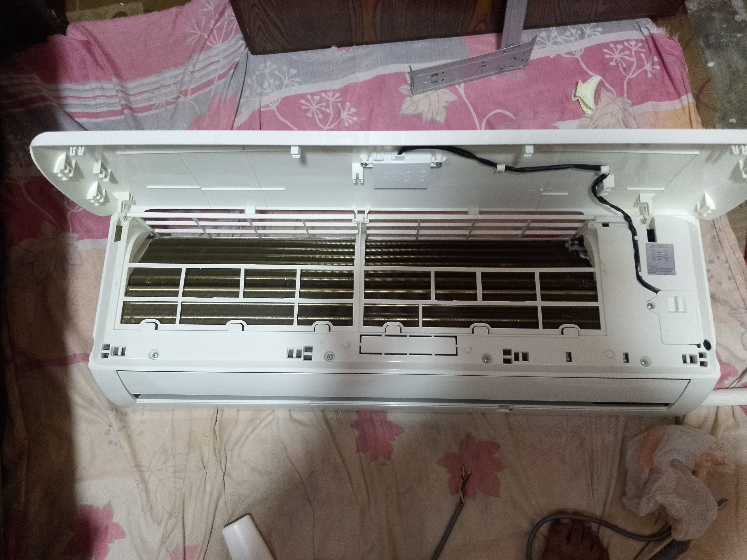 CHANGHONG RUBA DC INVERTER 1.5TON by Haris khan Khan