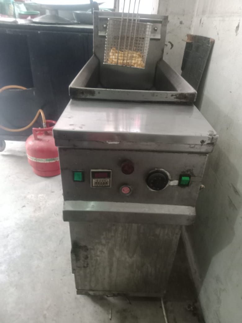 Faryer by Amna Shahzad