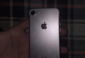 Iphone 7 non pta 128gb by Arham Rajpoot