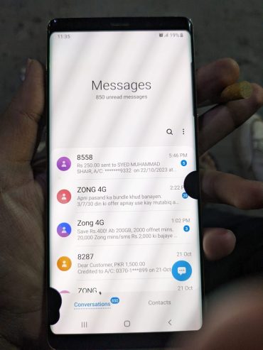 Note 8 by A M