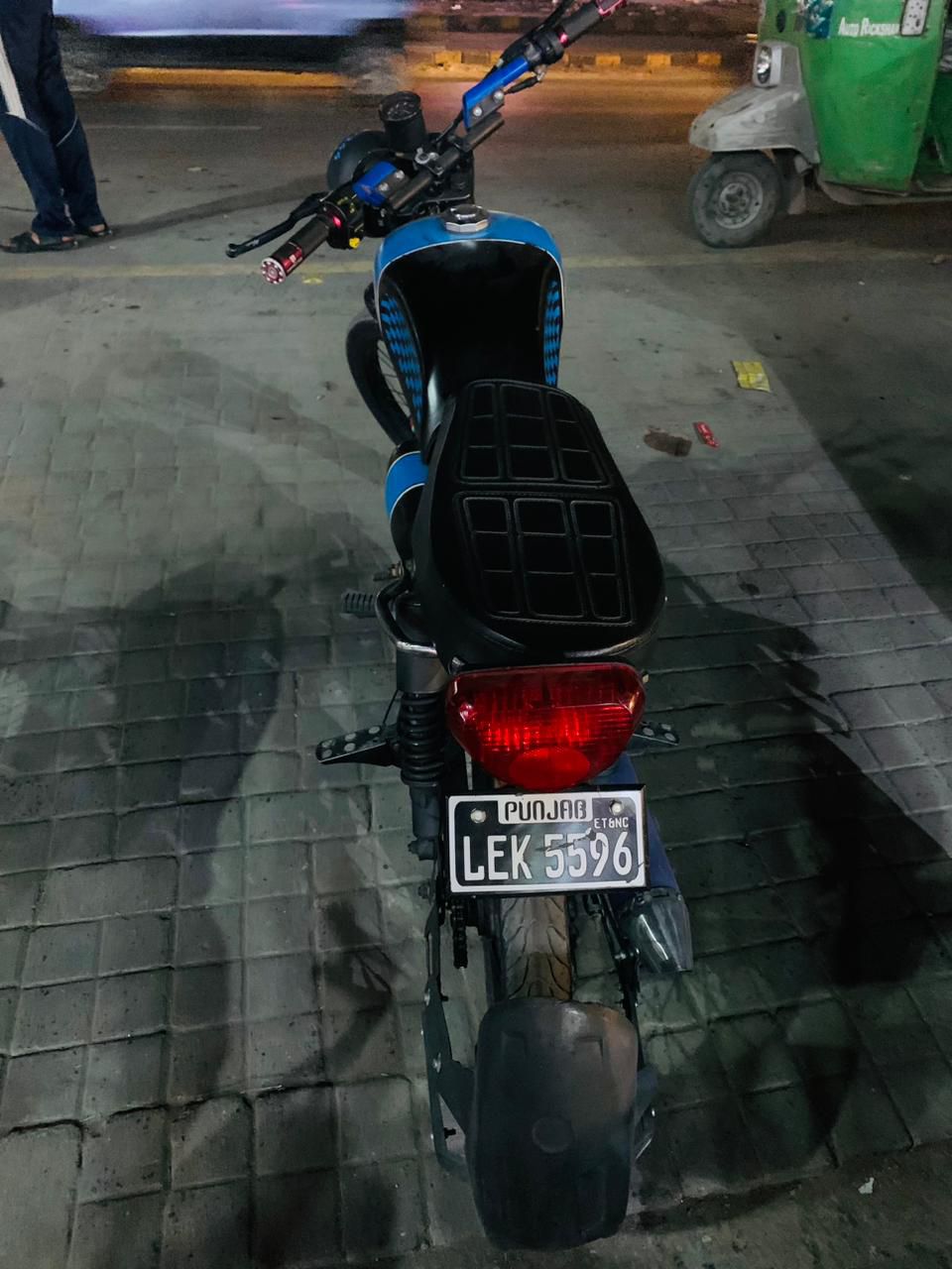 Bolt honda cd 70,2007 by Farukh Zafar