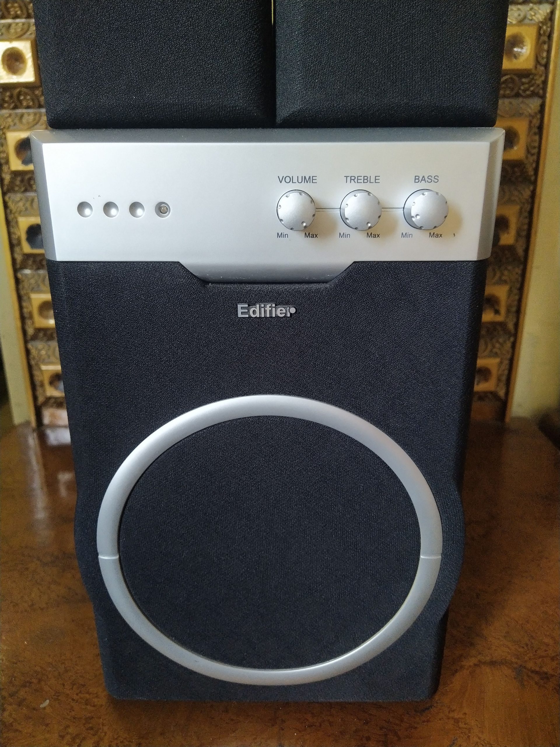 Edifire home theatre speaker by Muhammad siddique