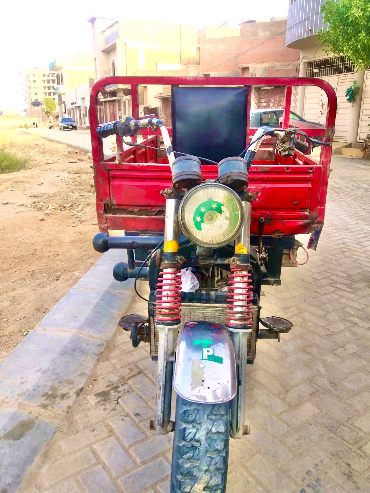 Super star loader 150cc with large body by Muslim Memon