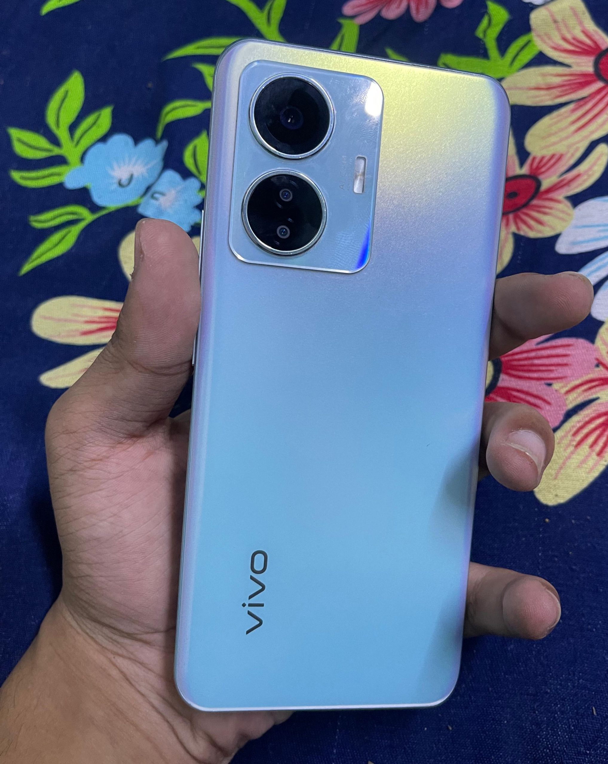 Vivo v55 by Waseem Dhamia