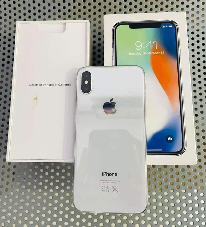 iphone x with complete box 256gb PTA proof WhatsApp numb 0343/8941/534 by Syed alim shah Syed alim shah