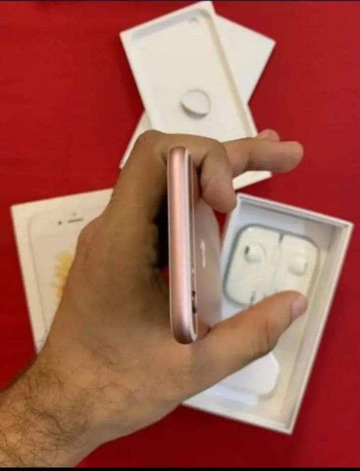 iPhone 6s plus with box 128gb PTA proof WhatsApp numb 0343/8941/534 by Syed alim shah Syed alim shah