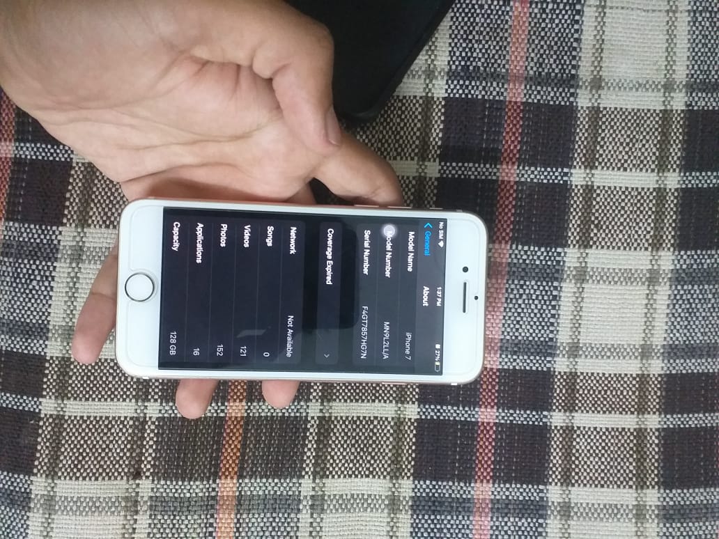 Iphone 7 non pta 128gb by Arham Rajpoot