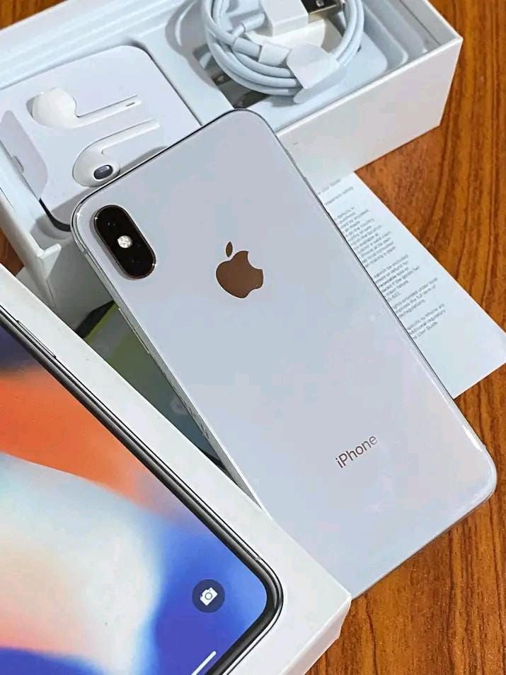 iPhone x 256 GB complete box my WhatsApp number 03489170774 by Taimur But