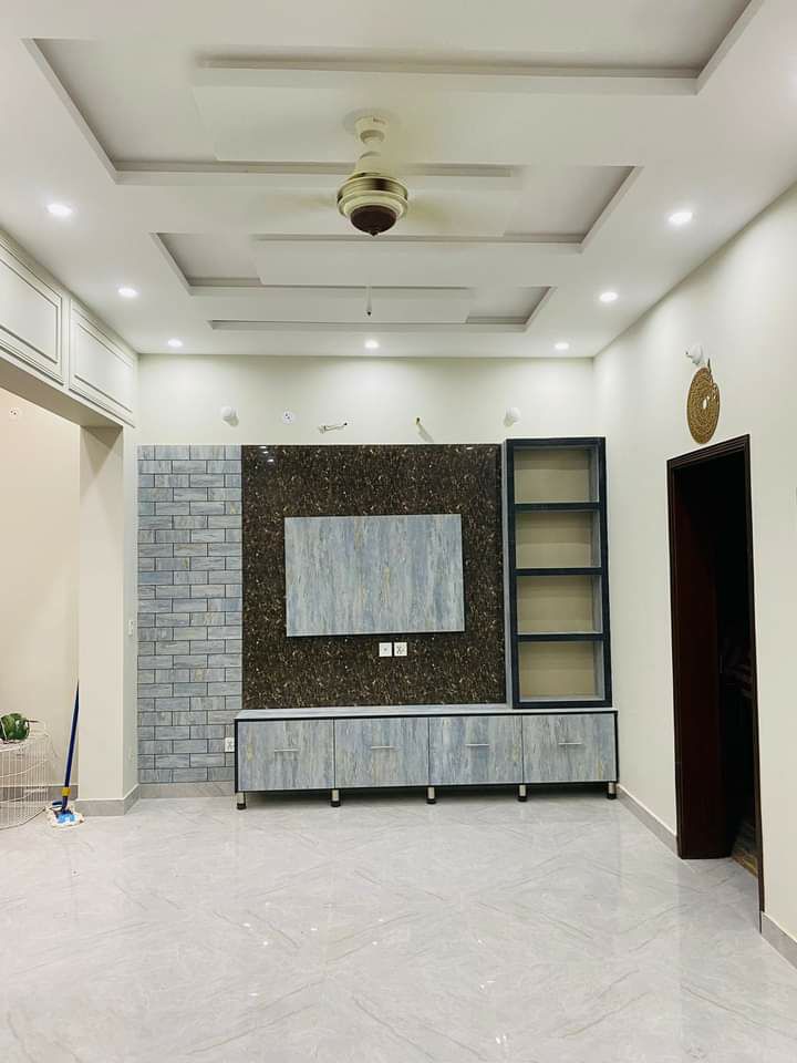 Wood workers by Rizwan Haider