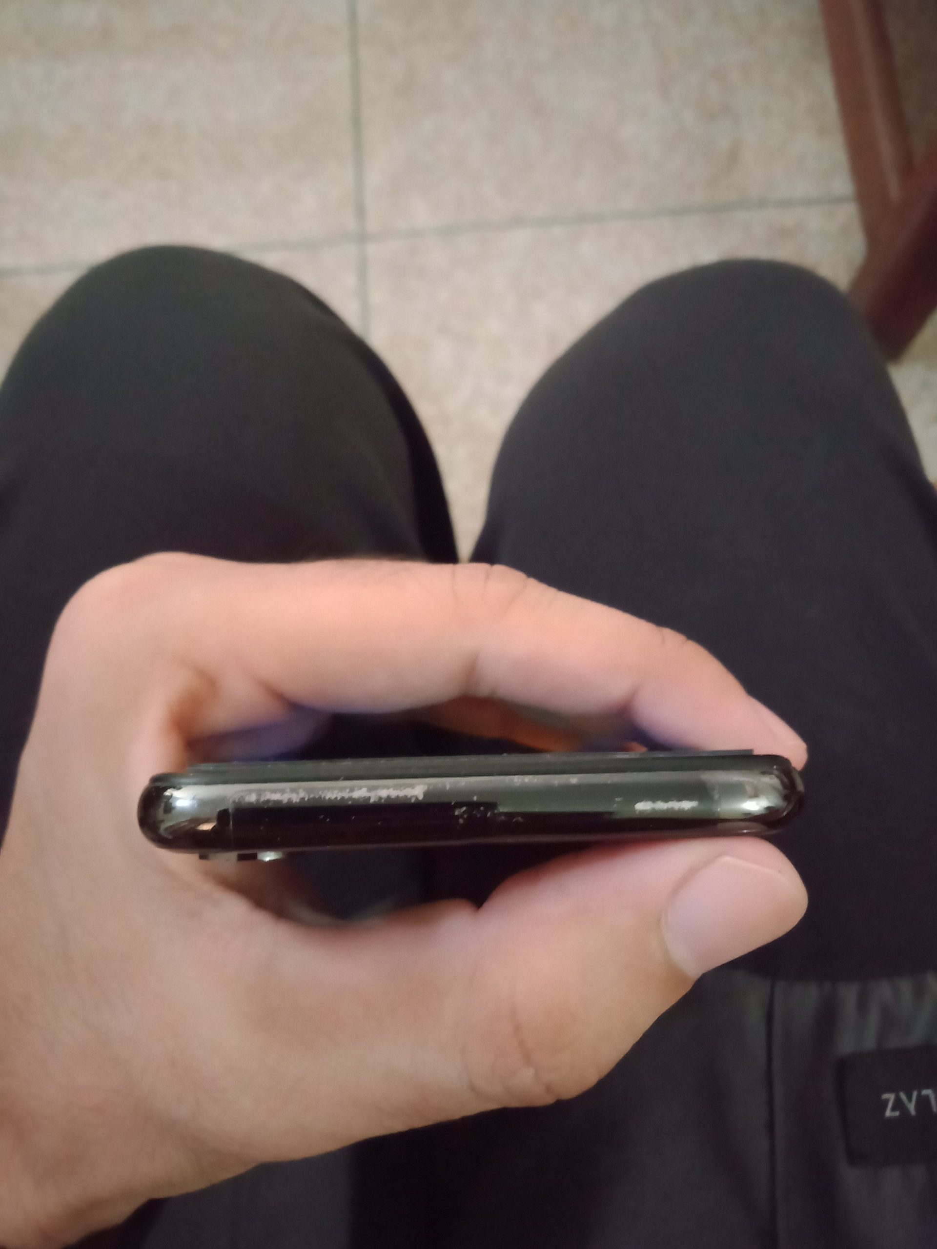 Iphone x by Hamza Hanif