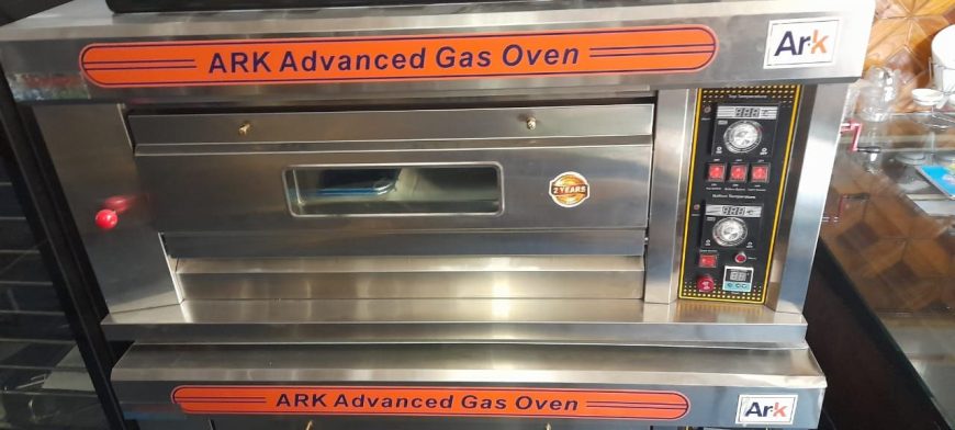 Pizza oven deep fryer shawarma counter cafe equipment available by Restaurant Kitchen cousin machinery