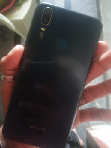 Vivo y11 3/32 by Bilal Naseem