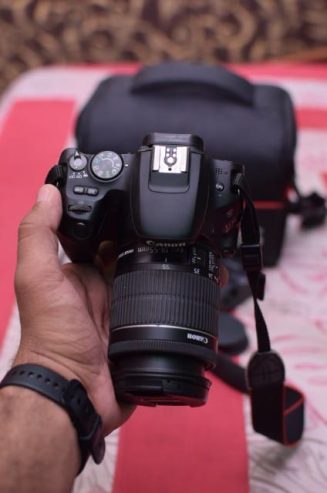 Canon 200d with 18/55 Stm lens by numan salahudin