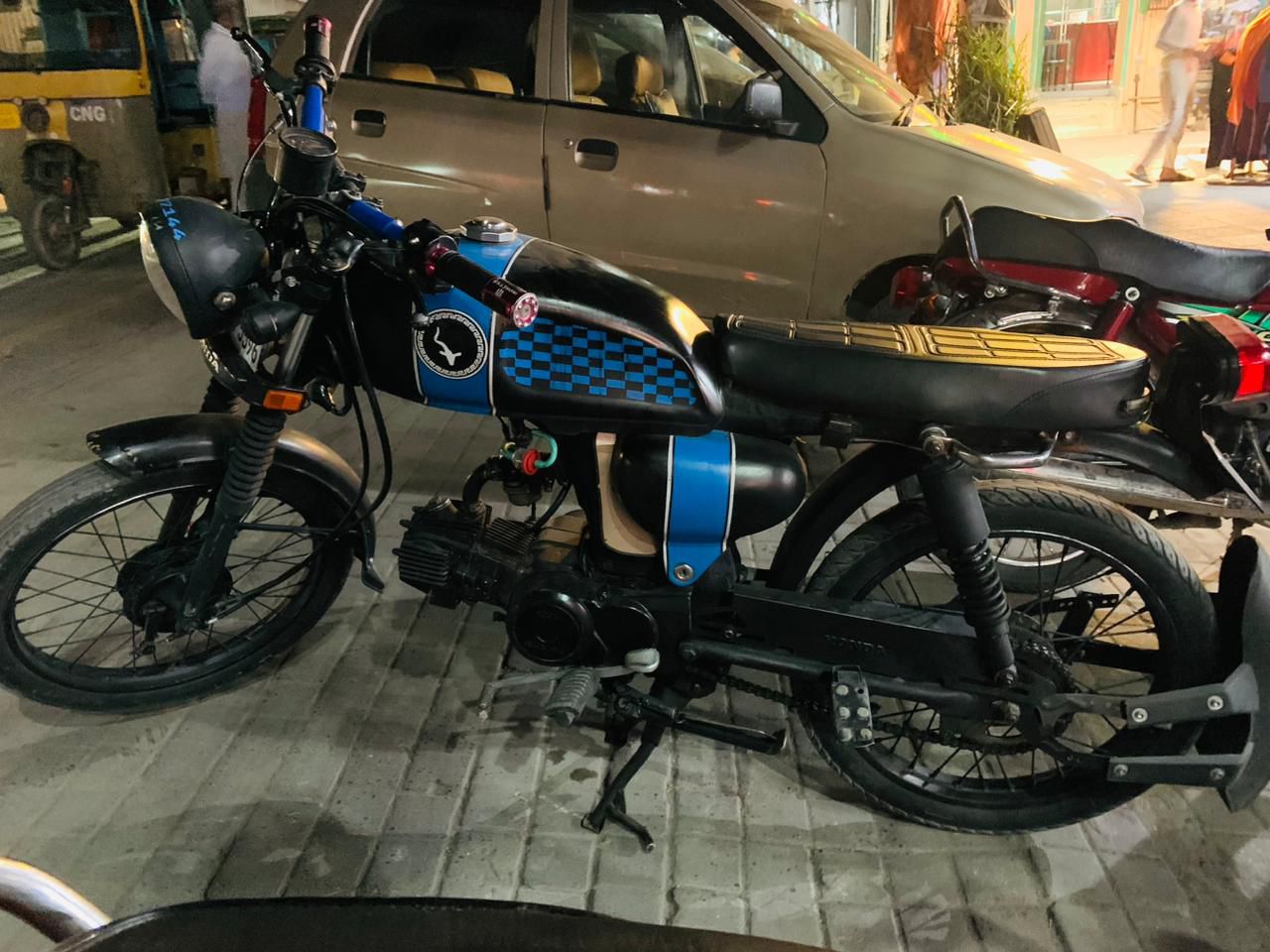 Bolt honda cd 70,2007 by Farukh Zafar