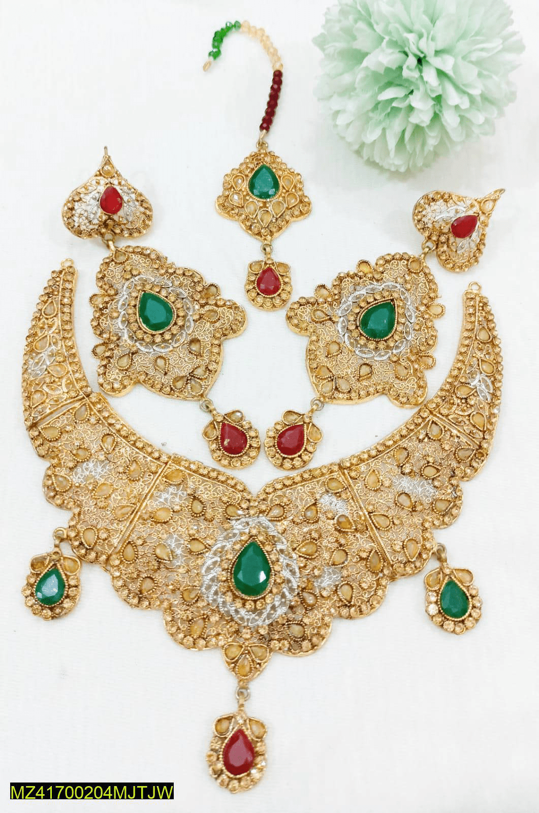 Jewelry set for women by Ahmad Raza