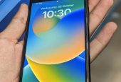 IPHONE SE 2020 by Waqas Ahmed