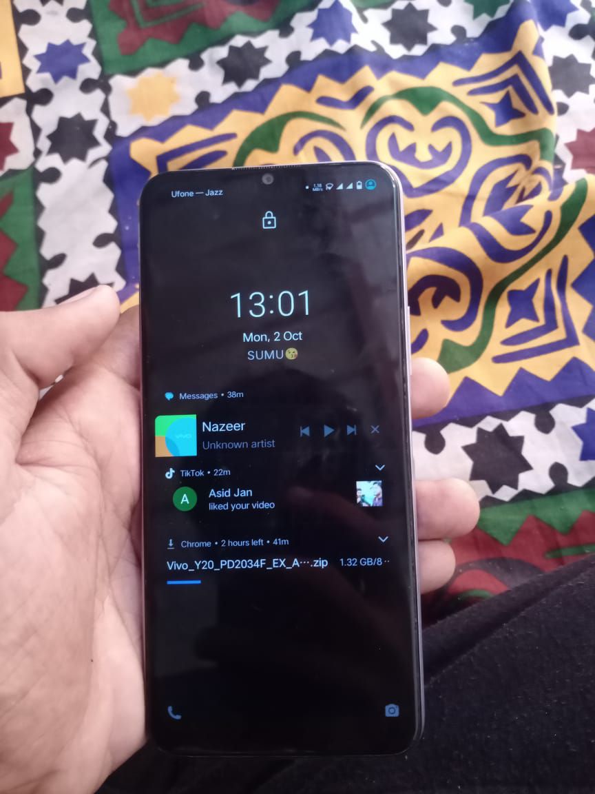 Vivo y20 by راشد البلوشی