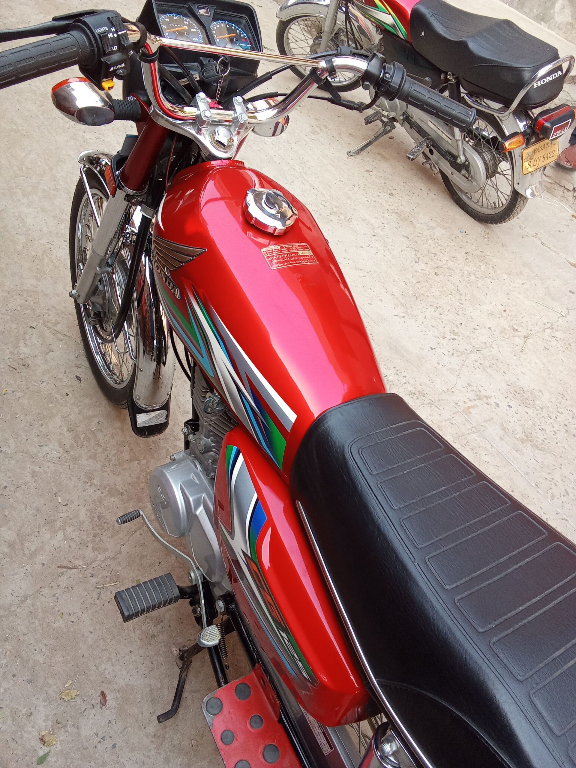 Honda 125 by Abubakar Nadeem Nadeem