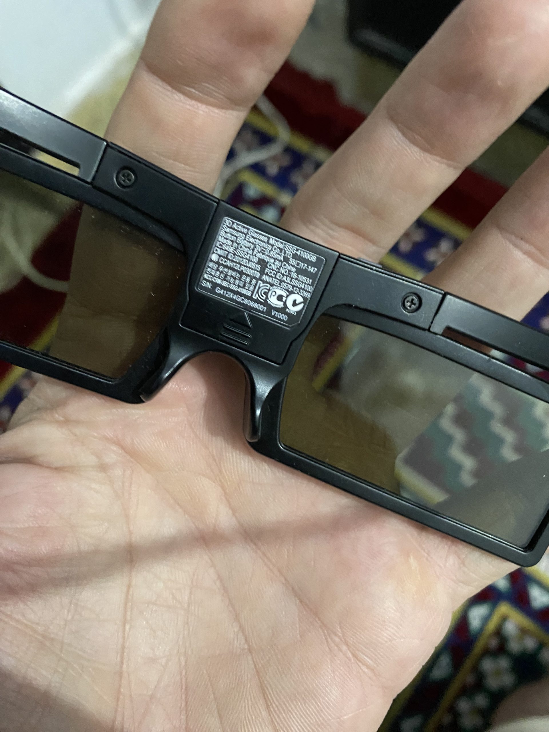 Samsung smart 3d tv original 40inchs by Ibrahim Akbari