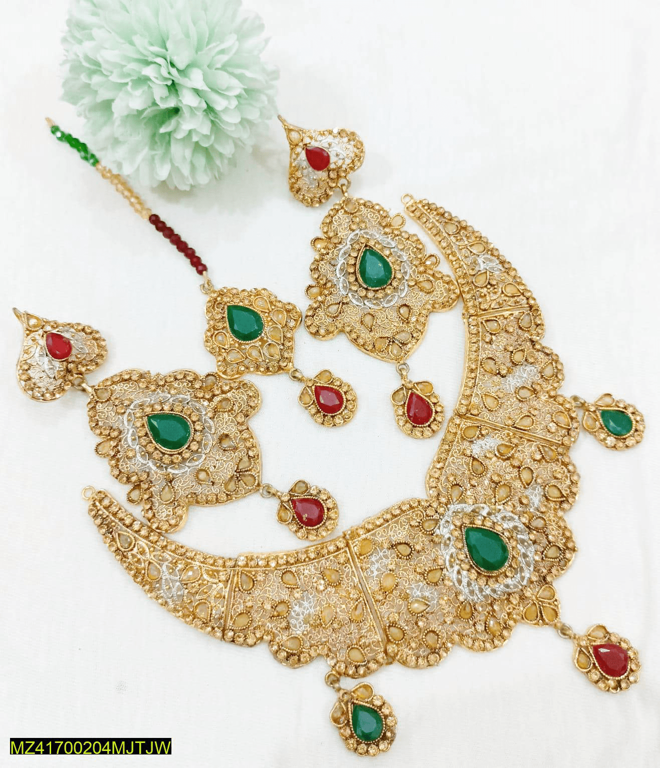 Jewelry set for women by Ahmad Raza