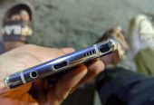 Note 8 by A M