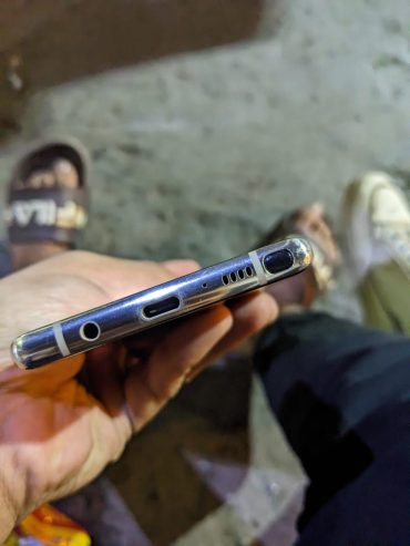 Note 8 by A M