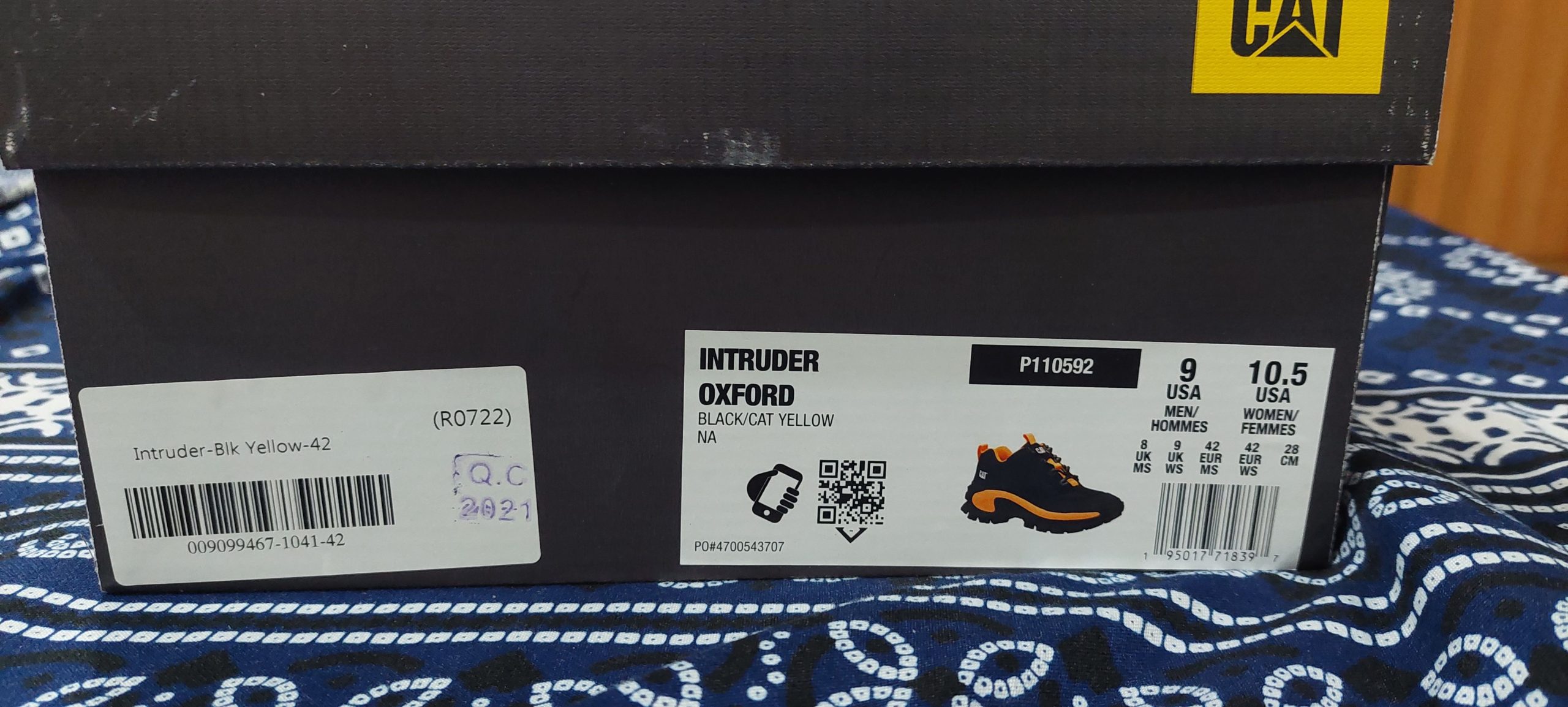 Men joggers black by Haris Aslam