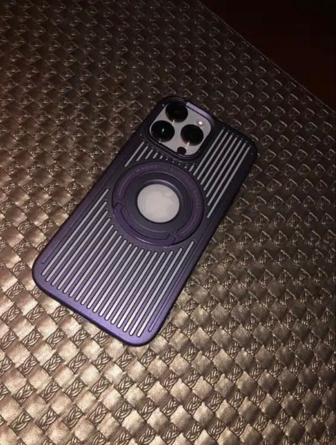 iPhone 14 Pro Max Golden by UOL F19