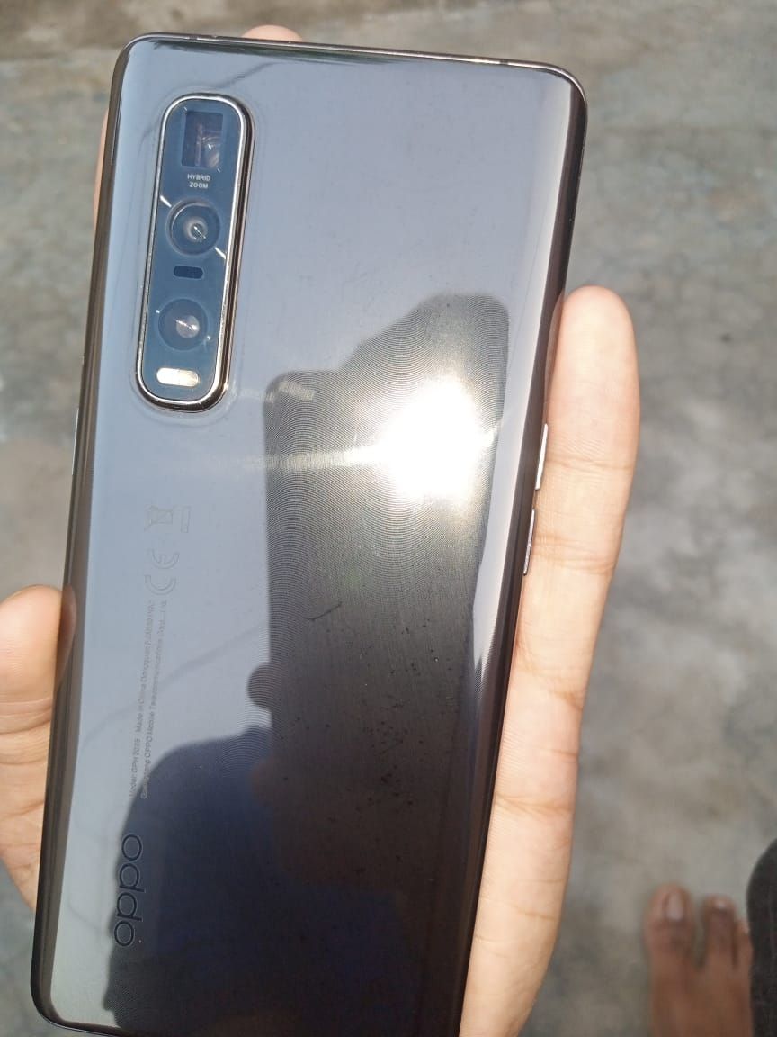 OPPO FIND X2 PRO 12/512 by Saqib Bhatti