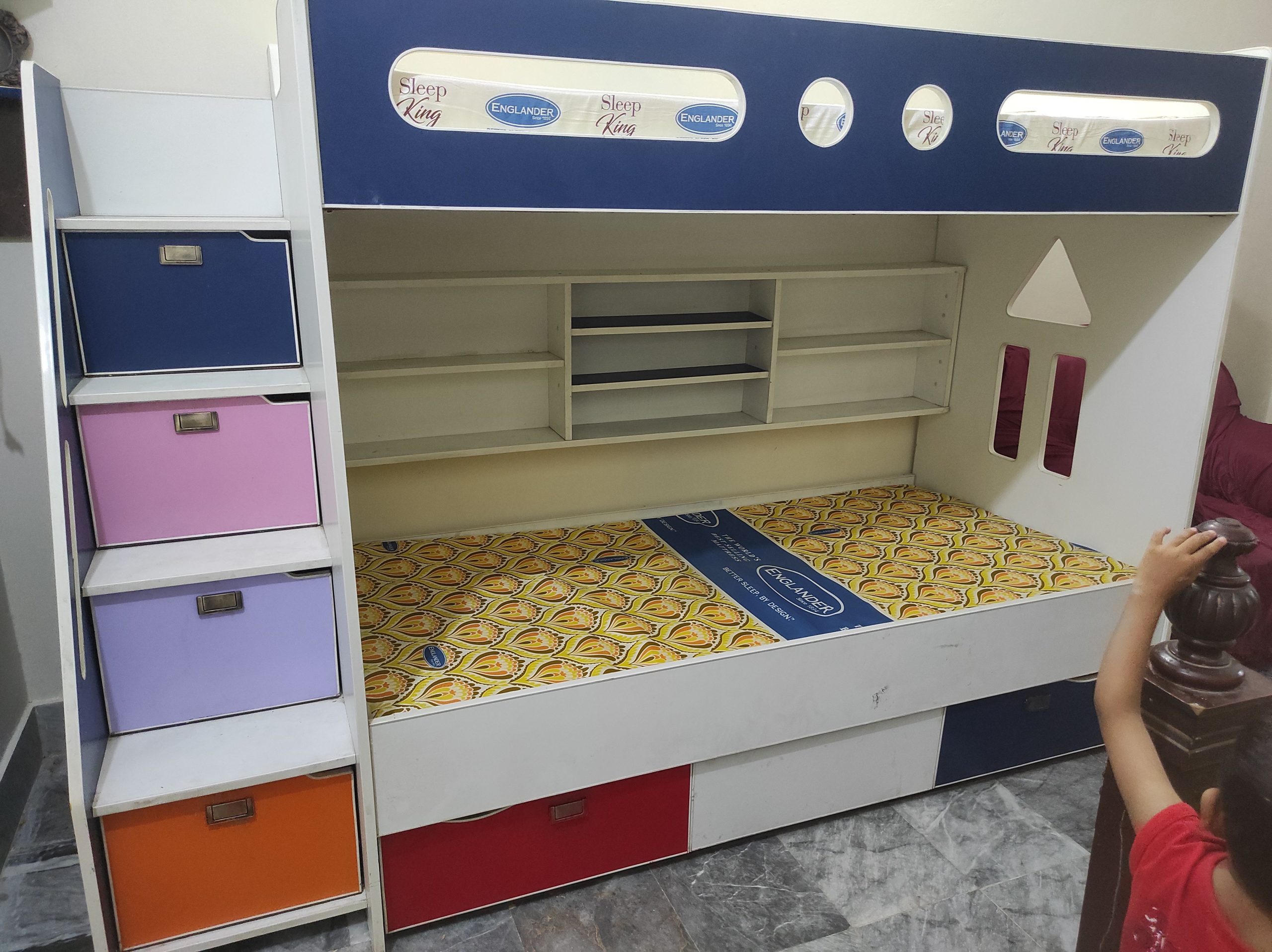 Triple bed by Abrar Ahmad